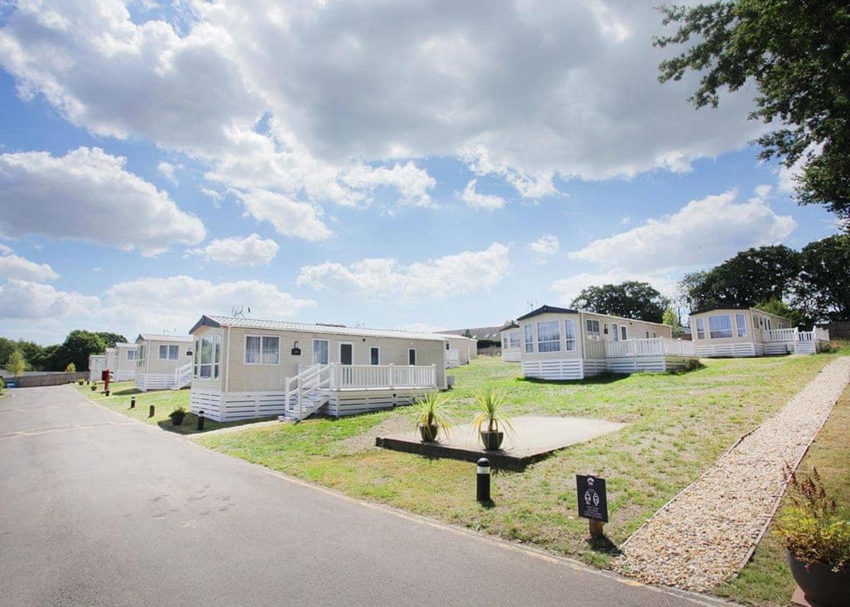 Mercury Yacht Harbour And Holiday Park Lower Swanwick Exterior foto