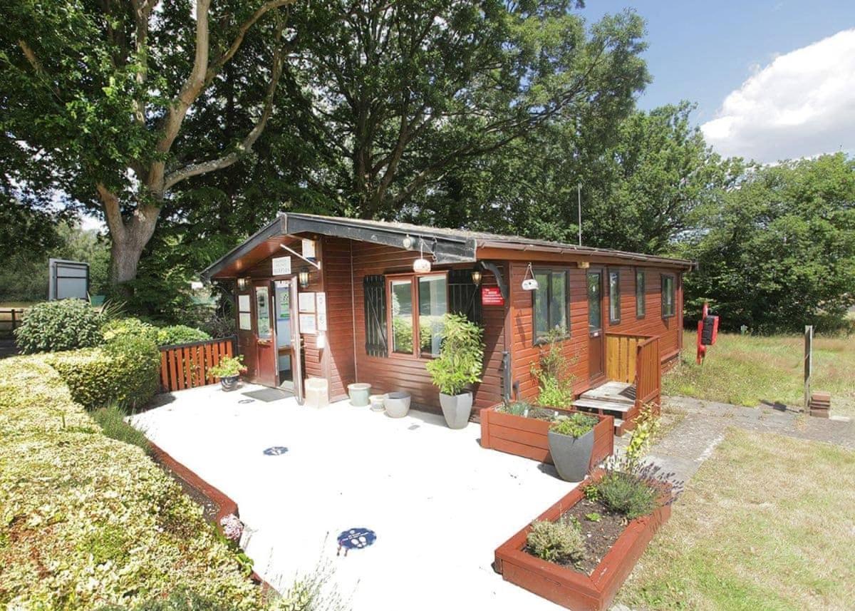 Mercury Yacht Harbour And Holiday Park Lower Swanwick Exterior foto